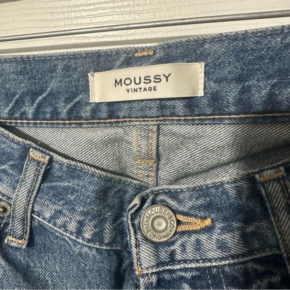Moussy Vintage Latrobe Tapered Jean in Blue Size 27 - Picture 8 of 9